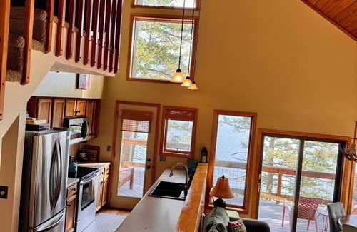 Finley Point Cottage | Lakefront Dream w/Large Dock. Serene Cottage with Room for the whole family!