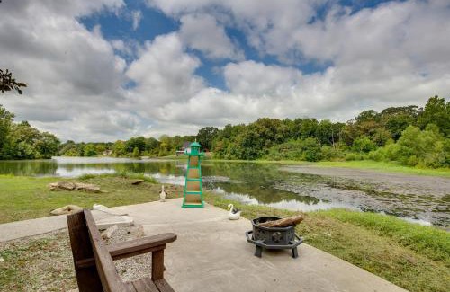 Lake Lafayette House | Lakefront Family Cabin with Patios in Odessa!
