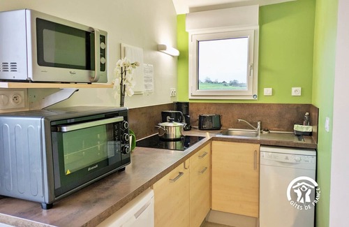 Villiers-Charlemagne Cottage | Cozy Gite Villiers-Charlemagne: Pet Friendly & Family Fun