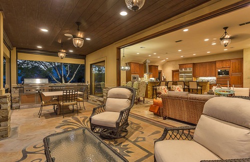 Horseshoe Bend Estates House | Idyllic Lakefront Retreat on Beautiful Lake Austin