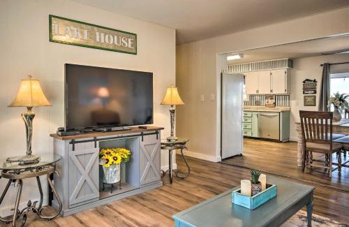 Shell Knob House | Lakefront Gem with Screened Porch and Game Room!