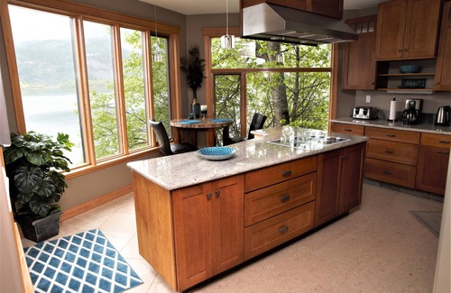 Christina Lake House | Lakefront Get-Away: Unspoiled Beauty with Hot Tub & Spa