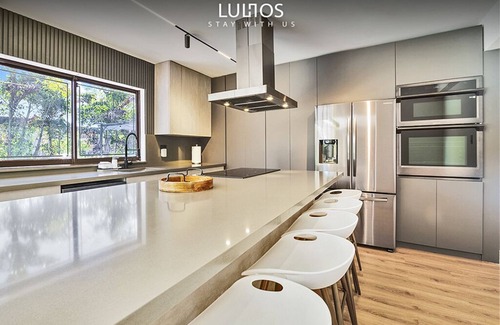 Ludlam House | Lakefront Getaway w/Pool, BBQ & Playground