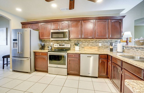 Arrowhead Lakes House | Elegant Glendale Home with Pool & Scenic Lake Views
