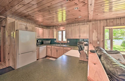 Gloversville House | Scenic Gloversville Home with Beach Access and Dock