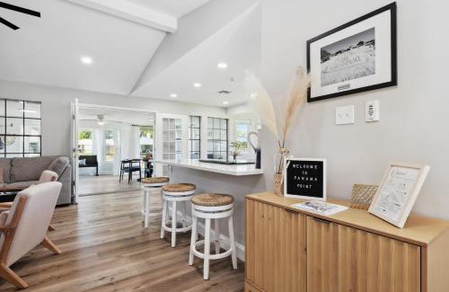 Granbury House | Lakefront Granbury, fishing, quite neighborhood, relaxing!