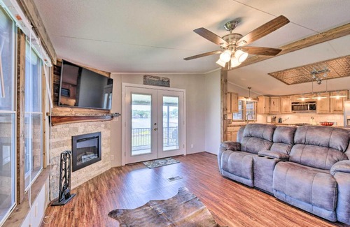 Granbury House | Scenic Lakefront Granbury Home with On-Site Boat Dock