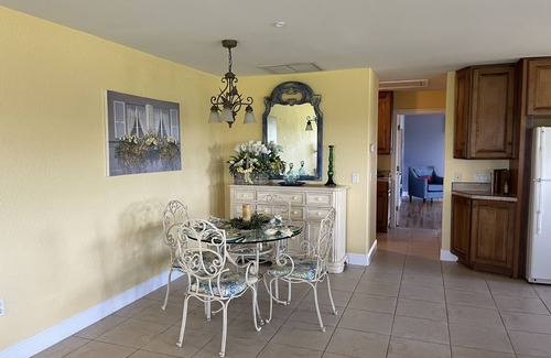 Umatilla Apartment | Private Lakefront Guesthouse Surrounded by Nature's Beauty