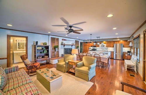 Harrison House | Relaxing Holiday Homes with Pool & Spa in Ooltewah, TN