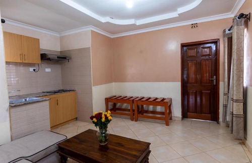 Naivasha Hotel | Tranquil Lakefront Haven at Burch's Resort with Pool & Kitchen