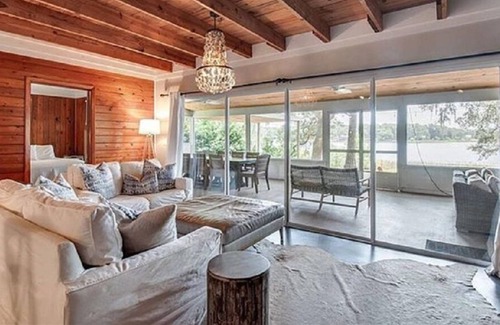 Silver Springs House | Pet-Friendly Lakefront Retreat in Silver Springs, FL