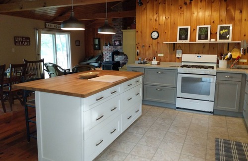 Franklin House | Beautiful Lakefront Home Near Acadia and Bar Harbor