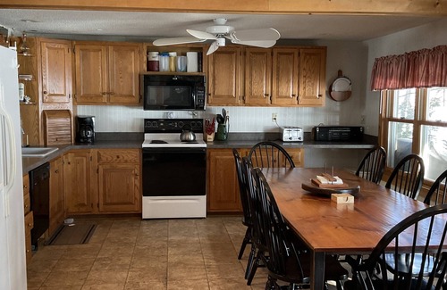 Oxford House | Idyllic Lakefront Retreat on Thompson Lake - Pet Friendly