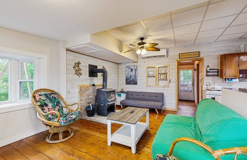 Augusta Cottage | Cozy Lakefront Retreat with Decks, Canoe & Scenic Views