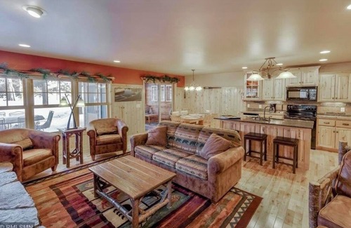 Pequot Lakes Resort | Lakefront Home on the Whitefish Chain - Outdoor Pool, Pickleball Courts and More