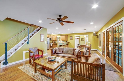 Chestertown House | Lakefront Retreat with Beach Access & Incredible Views