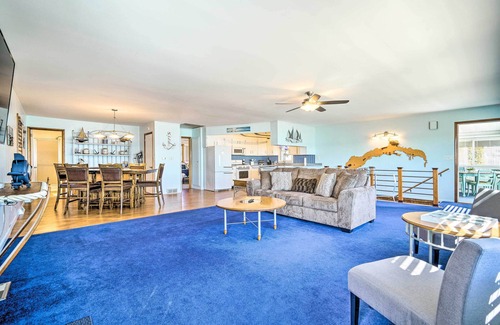 Buckeye Lake House | Idyllic Lakefront Retreat with Rooftop Deck & Games
