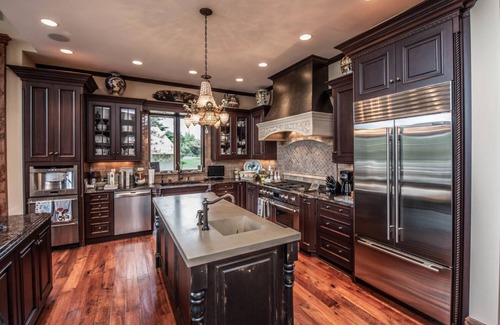 Osceola Cabin | Premier Lakeside Retreat with Sports and Family Amenities