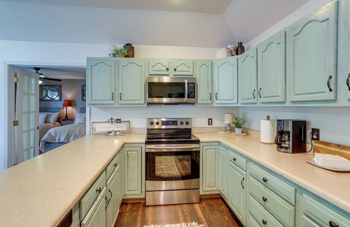 Horseshoe Bend House | Lakefront Escape in Horseshoe Bend with Boat Dock & Spa