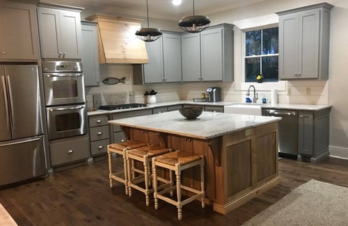 Guntersville House | Lakefront House with Breathtaking Views and Ample Parking