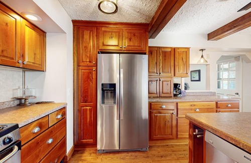Lac du Flambeau House | Lakefront Retreat with Private Hot Tub & Scenic Dock