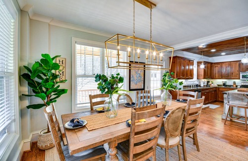 Jacksons' Gap House | Tranquil Lakefront Retreat in Jacksons’ Gap with Dock & Grill