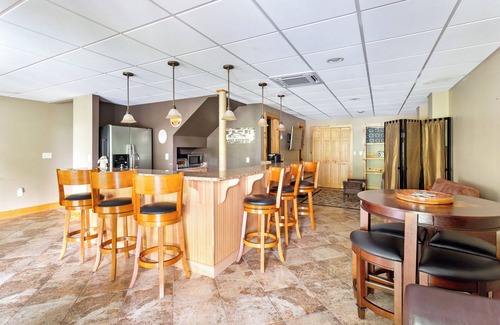 Seneca House | Idyllic Keowee Retreat with Spa & Lake Views near Clemson