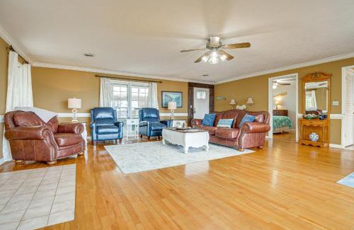 Leesburg House | Idyllic Lakefront Leesburg Home with Private Dock Access