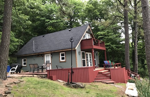 Wagoner House | LakeFront Retreat: Ocean Views Minutes from Tulsa!