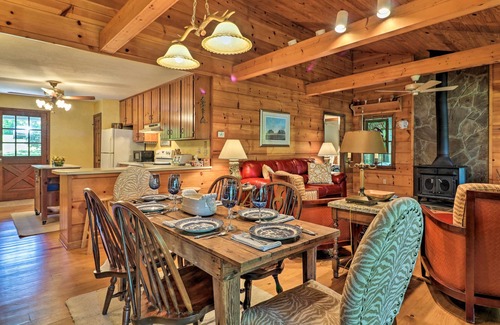 Milledgeville Cabin | Lakefront Milledgeville Cabin with Private Dock & Cozy Porch