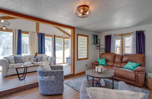 Roach House | Lakefront Missouri Retreat with Dock and Family-Friendly Pool
