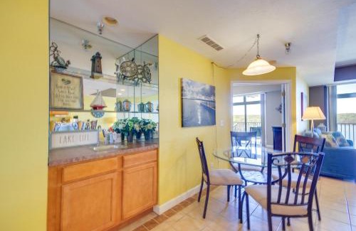 Osage Beach Apartment | Relaxing Lakefront Osage Beach Condo with Pool Access