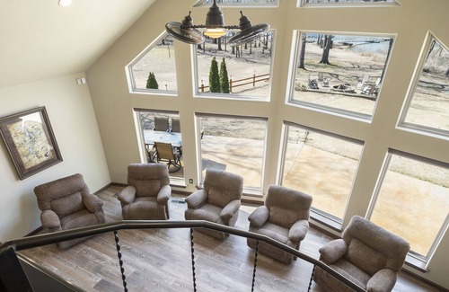 Longtown Cabin | Serene Lakefront Retreat Steps from the Water at Eufaula