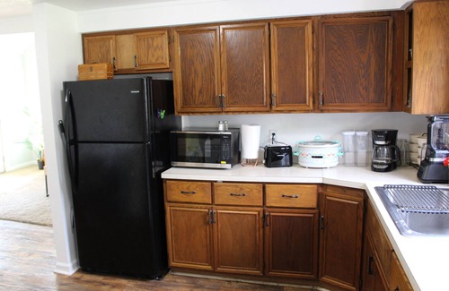 Pierceton House | Lakefront Haven: Vaulted Ceilings and Pet-Friendly Comfort