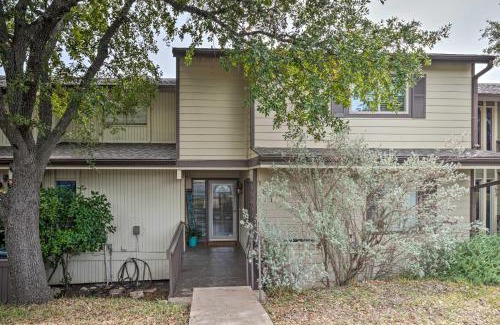 Comanche Point At Point Venture House | Idyllic Lakefront Resort: Pool, Golf, Tennis & Family Fun