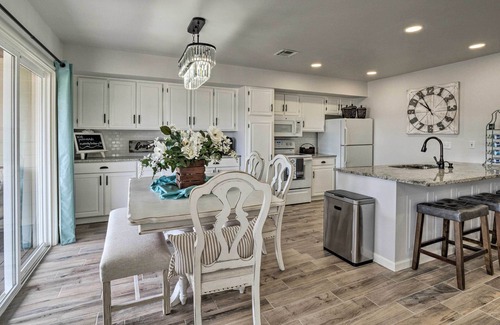 Comanche Point At Point Venture House | Serene Lakefront Resort: Pool, Golf, Tennis & Pet-Friendly