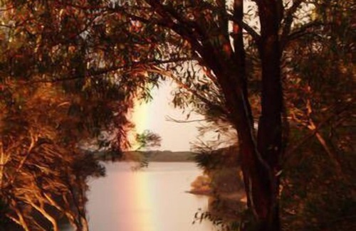 Merimbula House | Tranquil Lakefront Retreat with Pet-Friendly Amenities