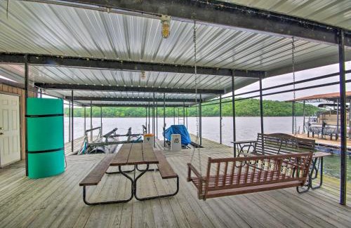 Rocky Mount House | Lakefront Rocky Mount Retreat: Family-Friendly Swim Dock