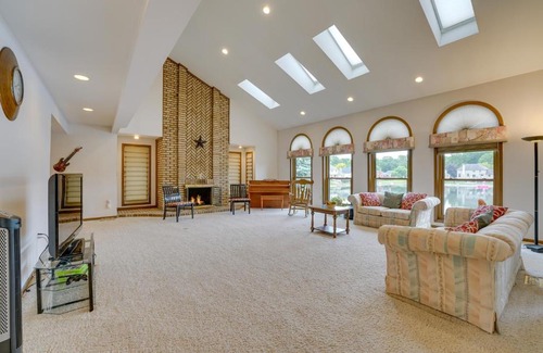 Shelby Township House | Idyllic Lakefront Retreat with Family-Friendly Amenities