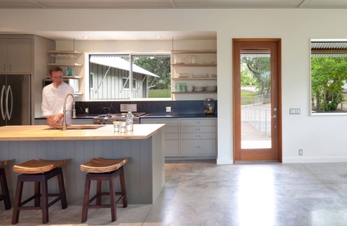 Kingsland House | Tranquil Lakefront Retreat with Boat Slip & Pet-Friendly Stay
