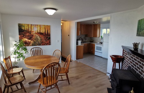 Plympton-Wyoming Cottage | Lakefront Staycation