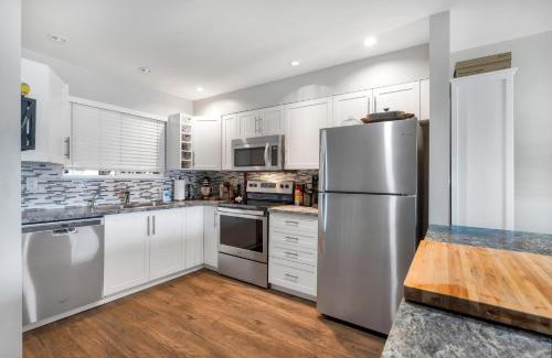 Shawnigan Lake Apartment | Lakefront Suite on Shawnigan Lake
