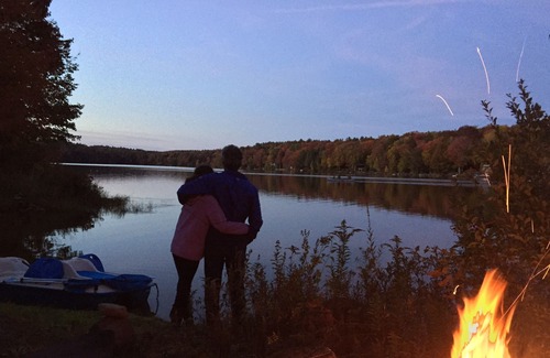 Goshen Cottage | Lakefront Summer Cottages~Sparkling clean social distancing space!