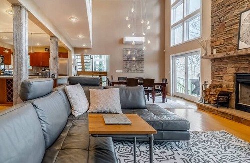 Lake Ariel House | Lakefront Retreat with Hot Tub, Pool Table & Kayaks
