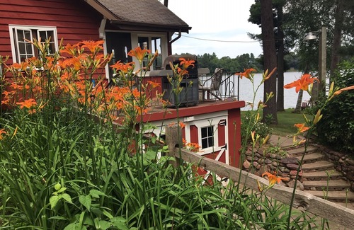 Chetek House | Tranquil Lakefront Retreat: Guest Rated 10/10 for Relaxation