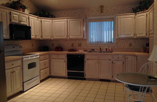 Nantahala Bay House | Premier Lakefront Town Home in Downtown Hiawassee