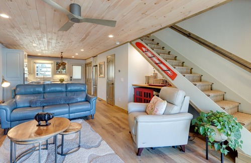 Morganton House | Relaxing Lakefront Townhome with Dock Near Blue Ridge