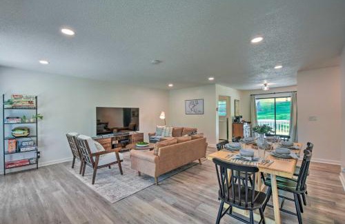 Townville House | Lakefront Townville Retreat with Boat Dock & Kayaks