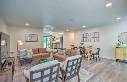 Townville House | Lakefront Townville Retreat with Boat Dock & Kayaks