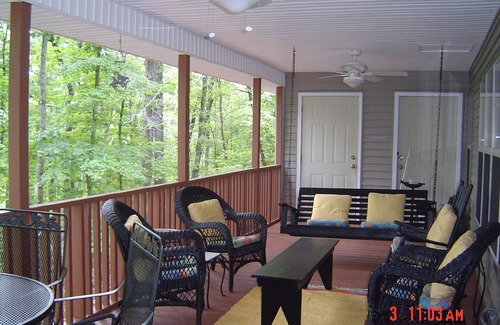 Lincolnton House | Unforgettable Lakefront Home on Lake Thurmond with Spa